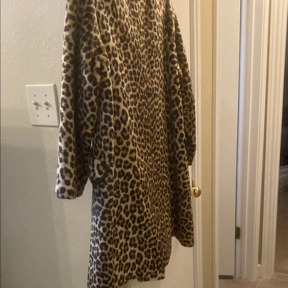 Vintage Leopard Print Coat - Picture 6 of 7